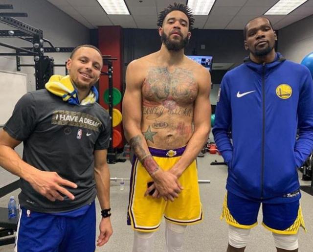 第二节中段 第二节中段